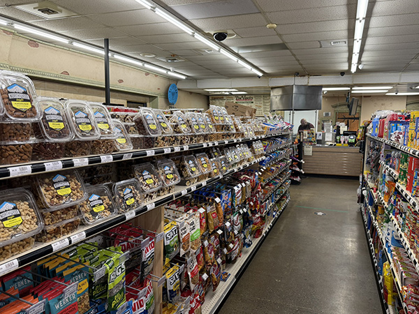 DaVinci's Market Bellingham Snacks